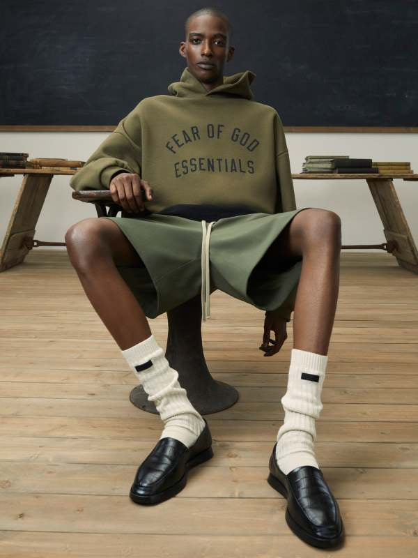 FW24 Essentials Hoodie (480GSM Fleece)